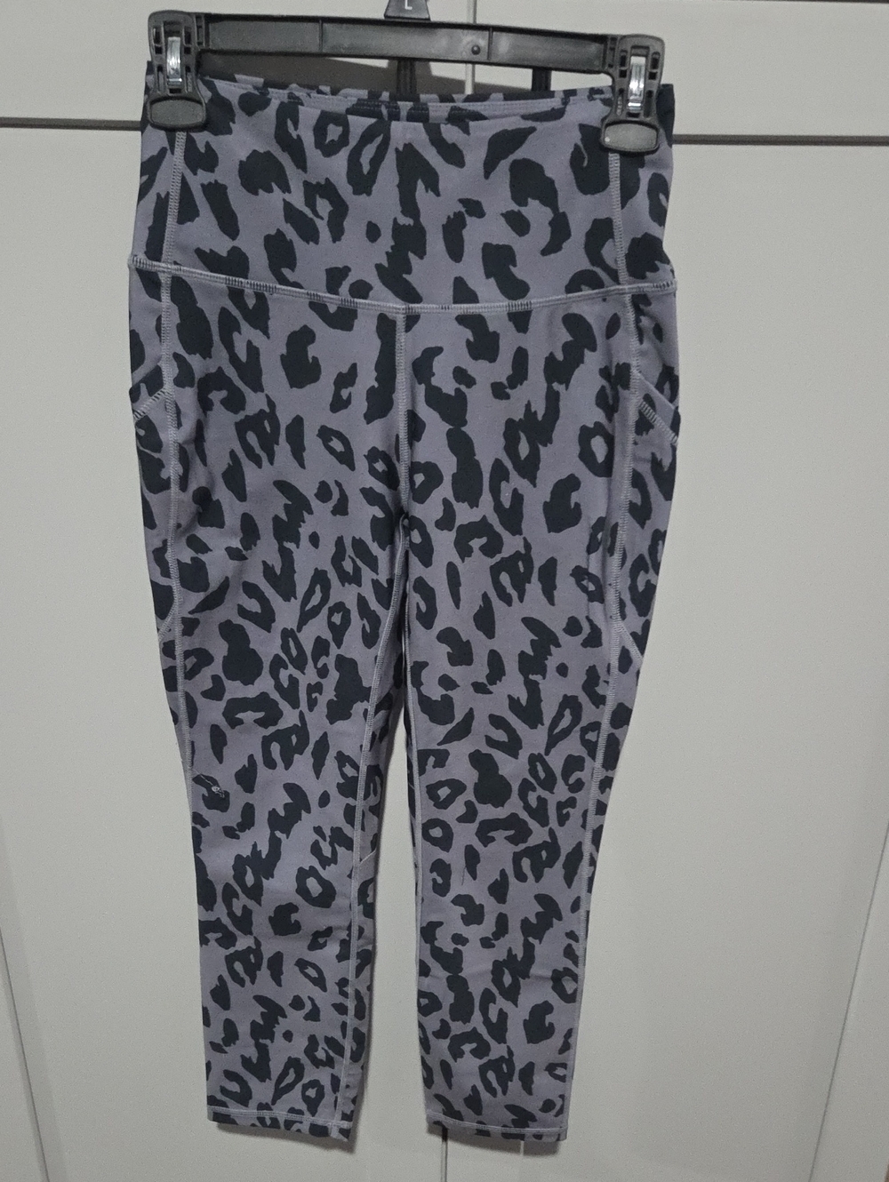 High-Rise Leopard Print Leggings in Lavender Gray and Black